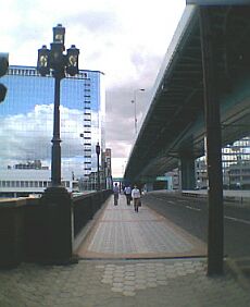 �m�b�|�ȊX��