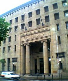 �Е����X�Ƃ����S�i