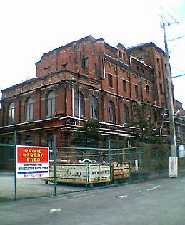 ���ɓ���